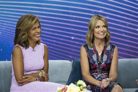 Today Shows Hoda Kotb And Savannah Guthrie Reveal Surprising Way They