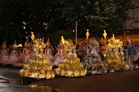 RASKOŠNI KOSTIMI ODUŠEVILI CEO GRAD Karneval u Beloj Crkvi opravdao 200