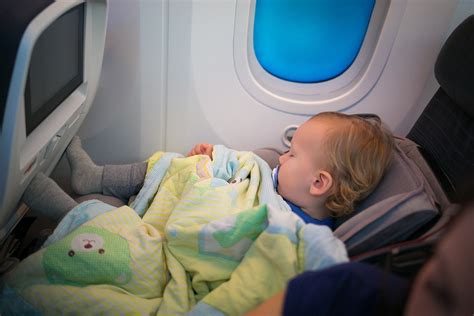 5 Tips For Sleeping On A Red Eye Flight Mattress Clarity