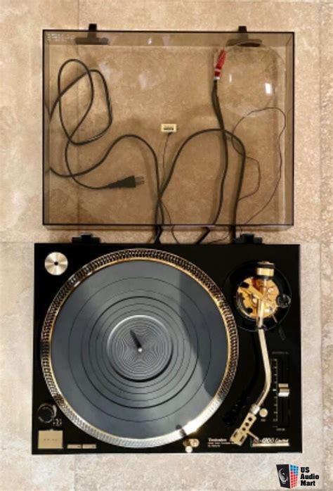 Technics SL 1200 LTD Limited Edition Gold Platter Direct Drive DJ