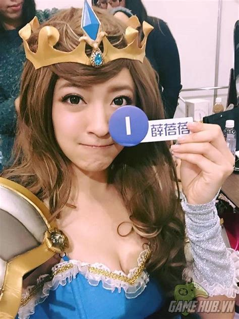 Những hình ảnh hút mắt của nữ showgirl hot nhất Taipei Game Show