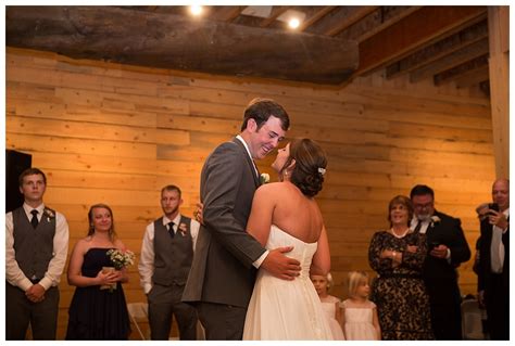 David Parks Photography Mr Mrs Zech The Barn At Crooked Pines