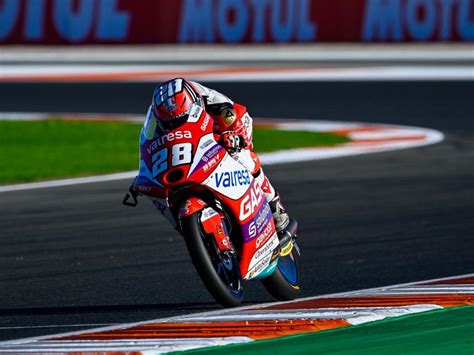 Moto Qualifiche Valencia Guevara In Pole Position Foggia In Terza