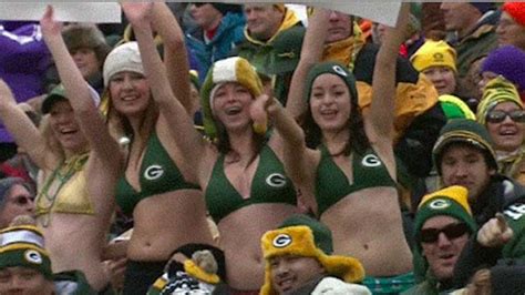 20 Best Funny Crazy NFL Football Fan GIFs Ever | Heavy.com