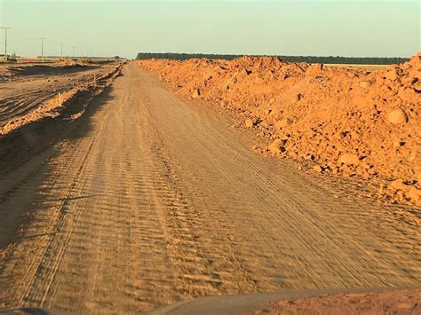 Apoio Do Governo Do Estado Produtores Rurais Se Unem Para Asfaltar