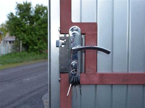 Замок для калитки уличный: какой поставить врезной или накладной ...