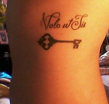 volo ut sis significa quiero  seas tu en latin tatuajes