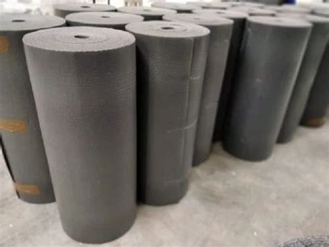 Gray Polypropylene Bubble Guard Roll For Floor Protection Size Large