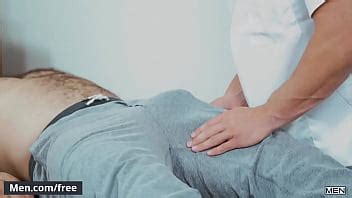 Men Jaxton Wheeler Luke Adams Justo En Frente De Mi Ensalada Otra Vez Str8 To Gay