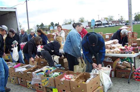 Mobile Food Pantry Program | Food Bank of Northern Indiana