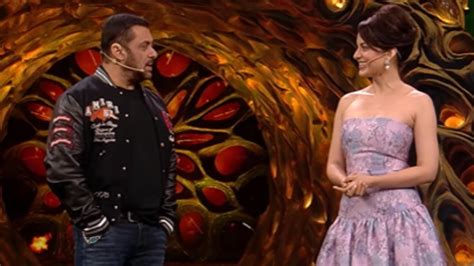 Bigg Boss 17 Kangana Ranaut Gets Flirty With Salman Khan Wants Him To