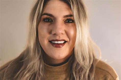 Meet Caiti Loomis Canvasrebel Magazine