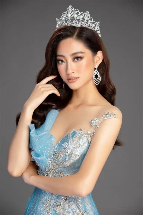 Lương Thuỳ Linh tung loạt ảnh diện bikini chào hè cực hot nhìn đến body càng mê mẩn vì bén đứt