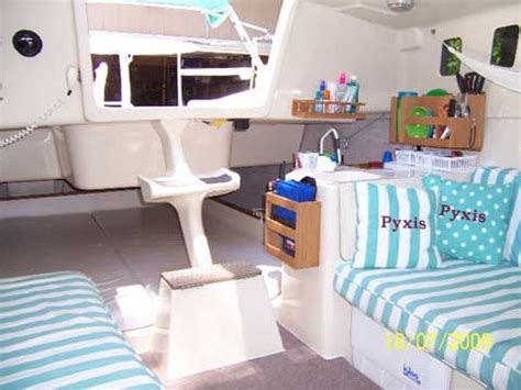 Hunter 23.5 sailboat for sale | Sailboats for sale, Sailboat interior ...