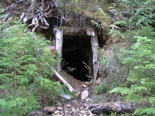 Nude Hiking And Soaking In The Pacific Northwest Silver Creek Mineral