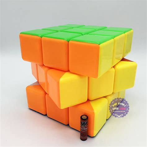 Hộp đồ Chơi Rubik Magic Cube 3 Hàng 3x3 Lớn 18 Cm