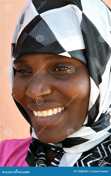 Femme Musulmane Africaine Photo Stock Image Du D Guisement