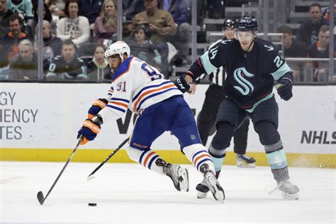 Evander Kanes Hat Trick Lifts Oilers Past Kraken 6 4 The Columbian