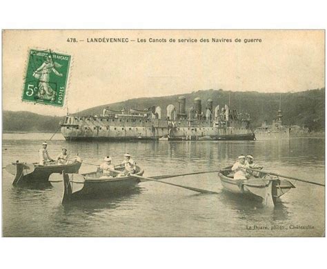 Carte Postale Ancienne Landevennec Canots Navires De Guerre Marins