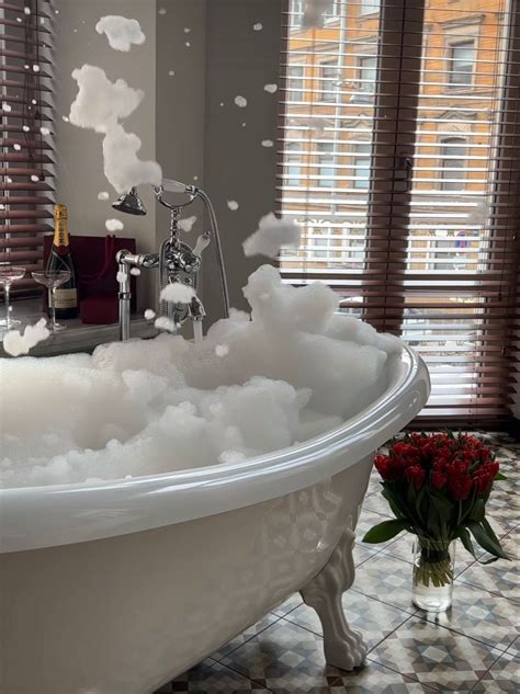 Classy Aesthetic Aesthetic Beauty Bathtub Aesthetic Bath Essentials