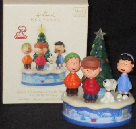 Hallmark 2010 Merry Christmas Charlie Brown The Peanuts Gang Keepsake