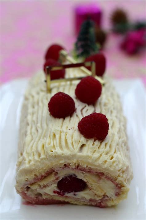 Bûche au mascarpone chocolat blanc et framboises Amandine Cooking