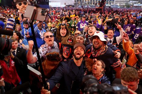 Detroit Sets Nfl Draft Record At 275k For 1st Round Attendance