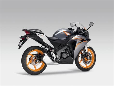 Honda CBR125R (2011) - 2ri.de