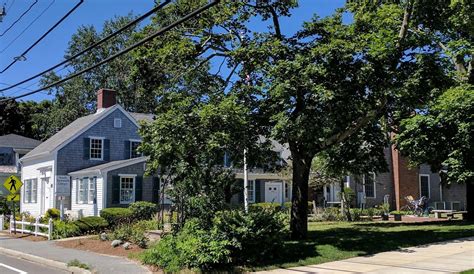 CLAMS | South Yarmouth Library