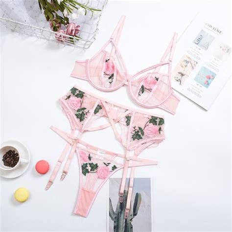 Ensemble de lingerie Rose Dentelle Sexy Femme Rose Cdiscount Prêt à Porter
