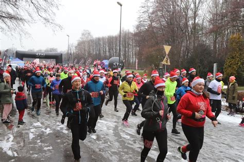 Bieg Mikołajkowy w Katowicach Dziennik Zachodni