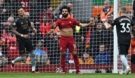 Jurgen Klopp Celebrates Mohamed Salah Penalty Before Realising Liverpool Star Missed Daily Star