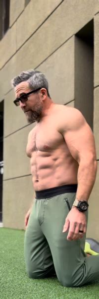 Paul Sklar Hot Instagram Daddy Page LPSG