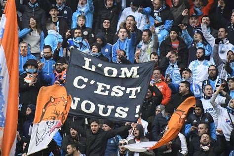 Paris Une Dizaine De Supporteurs De L Om Agress S Par Des Hommes