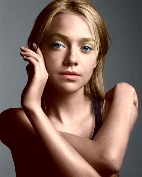 Oxfordmedievalist Dakota Fanning Hot