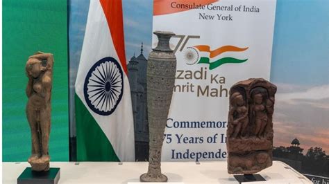 Us Returns Trafficked Antiquities To India Days After Pm Modis