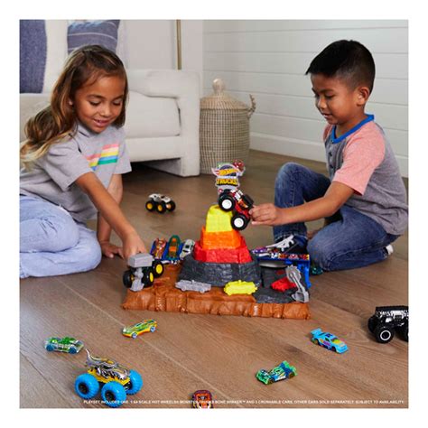 Hot Wheels Monster Trucks Arena World Central Track GirosWorld