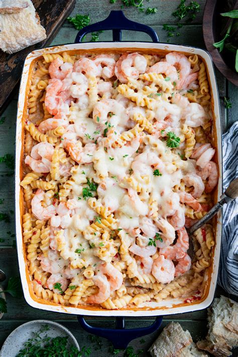 Dump And Bake Shrimp Alfredo Pasta The Seasoned Mom