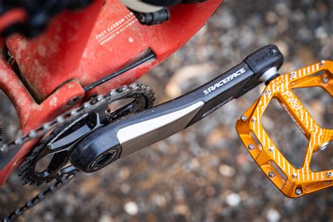 Race Face Era Review The Toughest Carbon Cranks Out There