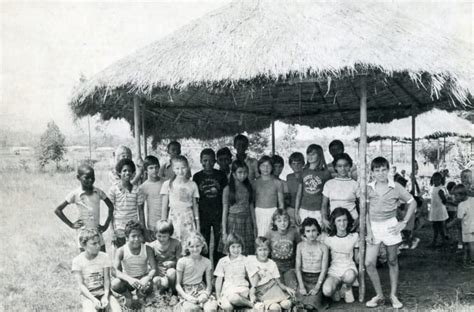 Photo de classe 6ème à Buja de 1977 Ecole Française De Bujumbura