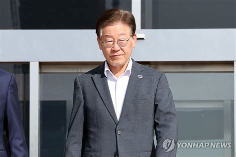 검찰 조사 위해 국회 나서는 이재명 대표 연합뉴스