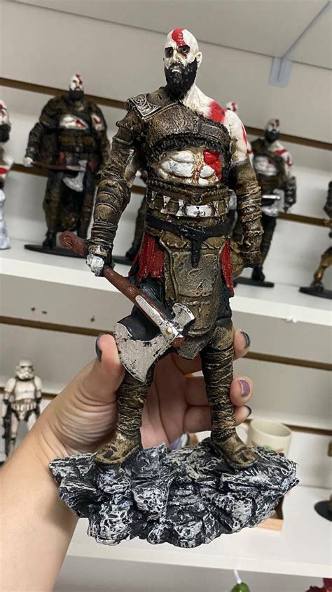 Boneco Colecionável em Resina Kratos God Of War Ragnarok