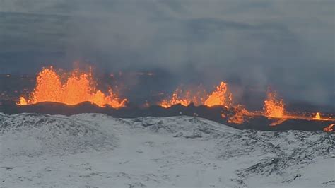 Iceland's volcanic eruption is happening — and you can watch it live | Mashable