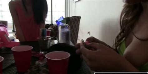 Hot Teen Shares Cum With Friend On Spring Break Tnaflix