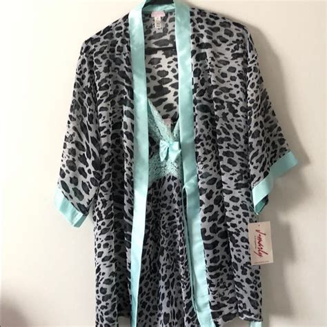 Intimates Sleepwear Nwt Chic Intimo Pic Lingerie Set S Poshmark