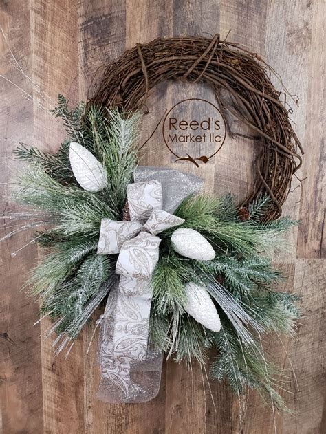 Christmas wreath, white wreath, frosted Christmas wreath, white ...