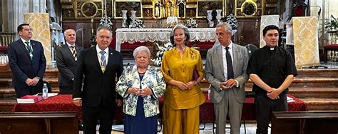 Paseillo es La Real Archicofradía de María Stma de Araceli entrega