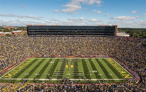 Michigan Wolverines Football Wallpapers - Wallpaper Cave