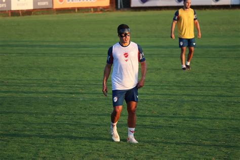 Vila Nova Dever Ter Duas Mudan As Para Jogo Diante Do Sampaio Corr A