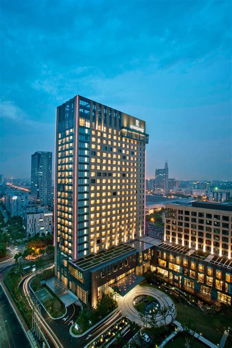 Renaissance Shanghai Caohejing Hotel Images & Videos- Deluxe Shanghai ...